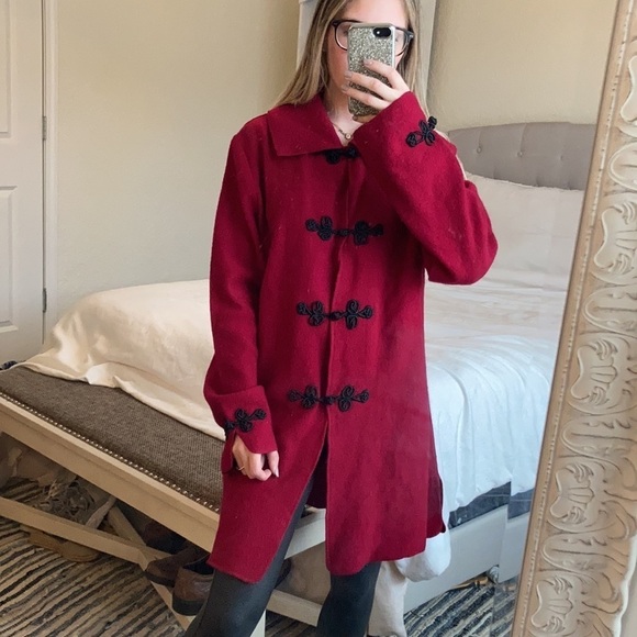 Lauren Hansen studio red 100% wool coat with black closers - Picture 10 of 11